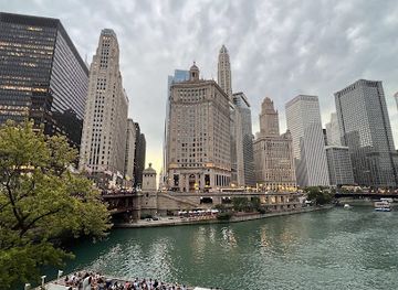 illinois/chicago/river-north/landmark/dusable-bridge