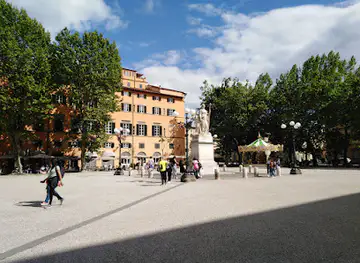 Statua di Maria Luisa di Borbone