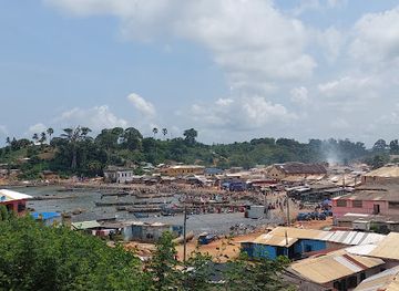 ghana/nzema/landmark/fort-metal-cross-tortoisepath-com