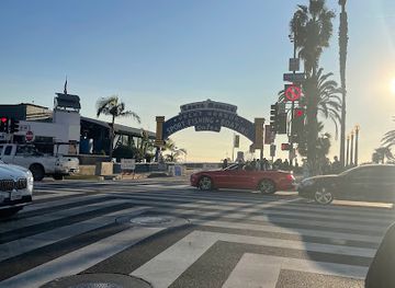 california/santa-monica/downtown-santa-monica/landmark/santa-monica-pier-arch