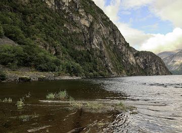norway/hardangervidda-national-park/landmark/riksvegen-old-road