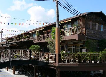 thailand/hua-hin/plearn-wan/landmark/parking-lot-ti-jod-rot-thiiao-pleen-waan