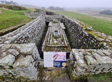 united-kingdom/roxburghshire/landmark/housesteads-roman-fort-vercovicium-english-heritage-site