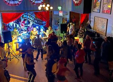 arizona/bisbee/landmark/wyatt-earp-s-oriental-saloon-theater