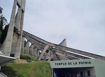 ecuador/quito/landmark/cima-de-la-libertad-y-templo-de-la-patria