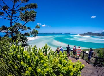 australia/the-whitsundays/landmark/ocean-rafting