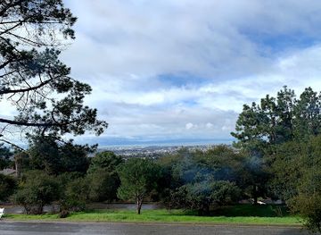 california/castro-valley/landmark/greenridge-park