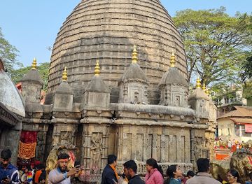 india/guwahati/fancy-bazaar/landmark/brahmaputra-ghat
