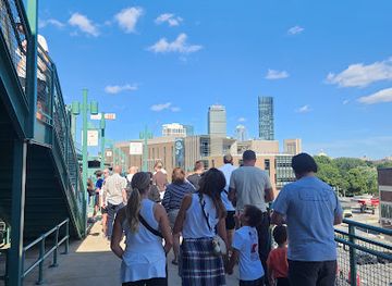 massachusetts/boston/fenway-kenmore/landmark/the-green-monster