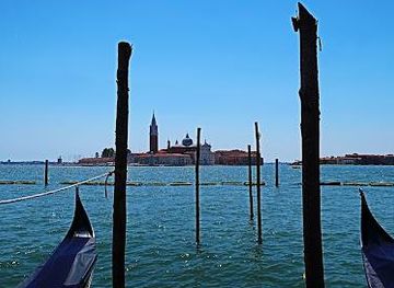 italy/venice/landmark/riva-degli-schiavoni