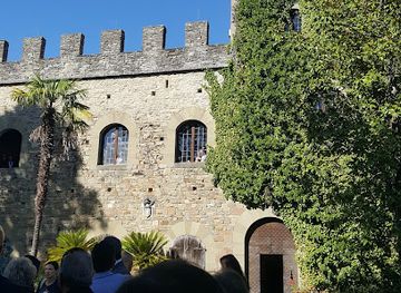 italy/casentino/landmark/palagio-fiorentino