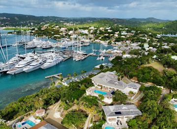 antigua-and-barbuda/english-harbour/landmark/bluff-house