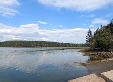 maine/washington-county/landmark/roque-bluffs-state-park