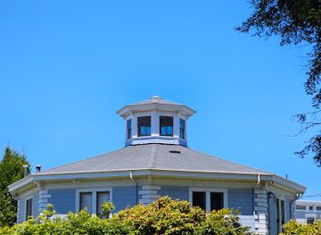 california/san-francisco/landmark/mcelroy-octagon-house