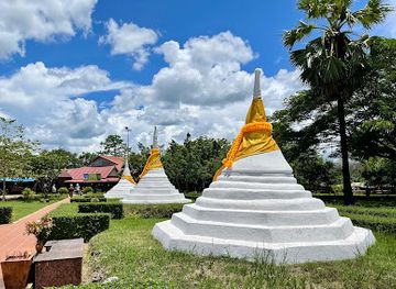 myanmar-burma/golden-triangle/landmark/three-pagodas-pass