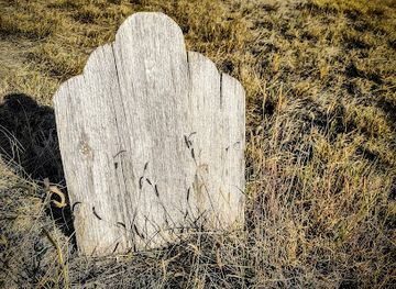 wyoming/weston-county/landmark/old-ridge-cemetery