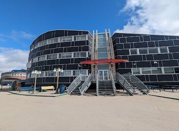 canada/nunavut/landmark/legislative-assembly-of-nunavut