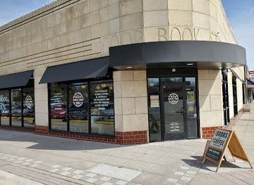 kansas/manhattan/landmark/the-dusty-bookshelf-manhattan