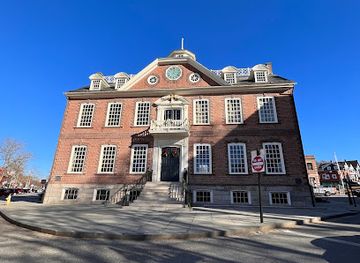 rhode-island/newport-coastline/landmark/colony-house-former-state-house