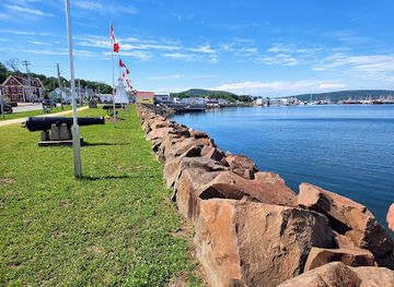 canada/maritimes/landmark/digby-pier-lighthouse