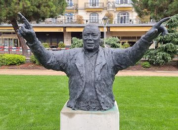 switzerland/montreux/landmark/quincy-jones-statue