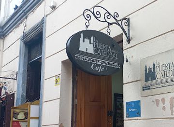 colombia/santanderes/landmark/la-puerta-de-la-catedral