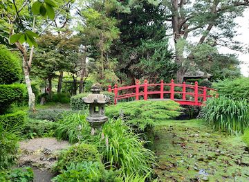 ireland/county-kildare/landmark/irish-national-stud-gardens