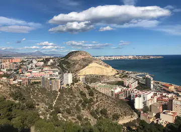 Castell de Santa Bàrbara