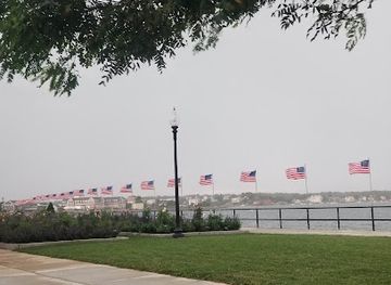 massachusetts/cape-ann/landmark/gloucester-fisherman-s-memorial