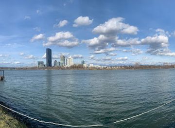 austria/vienna/landmark/duck-s-place