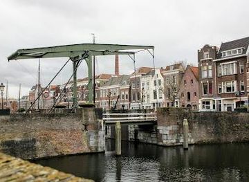 netherlands/delft/landmark/piet-heynsbrug