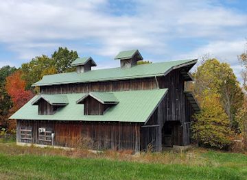 indiana/southeast-indiana/landmark/paoli-green-barn