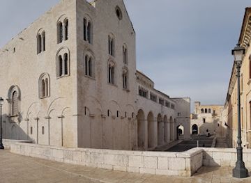 italy/bari/bari-vecchia/landmark/muraglia-di-bari