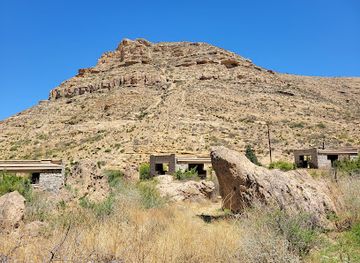 new-mexico/chihuahuan-desert/landmark/sitting-bull-falls-recreation-area
