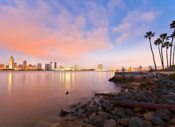 california/san-diego-beaches/landmark/coronado-beach