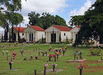 puerto-rico/bayamon-region/landmark/cementerio-los-cipreses