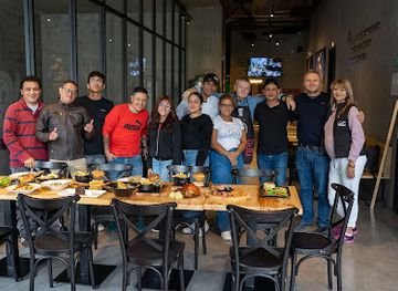 ecuador/galapagos-islands/landmark/golden-prague-pub