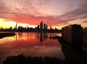 new-jersey/hoboken/landmark/weehawken-cove