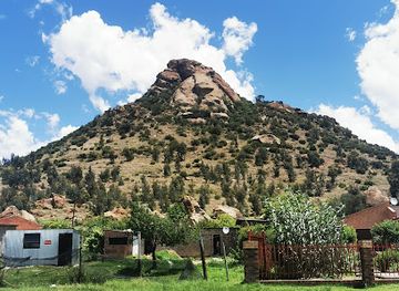 lesotho/thaba-bosiu-national-monument/landmark/the-lion-rock-mountain