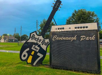 arkansas/upper-delta/landmark/guitar-walk
