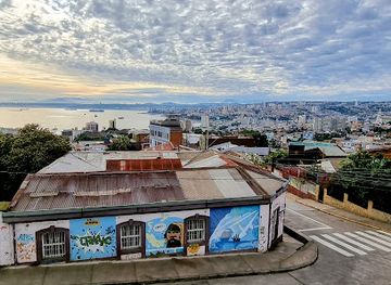 chile/valparaiso/plan/landmark/paseo-21-de-mayo-de-valparaiso