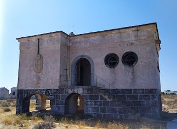 portugal/faro/landmark/hangares
