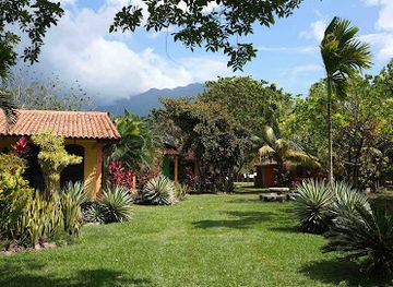 honduras/colon-region/landmark/tranquility-bay-beach-retreat