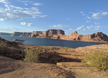 utah/lake-powell/landmark/west-canyon