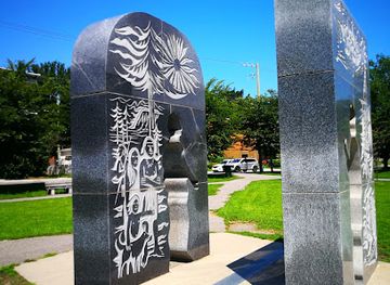 canada/quebec/landmark/cartier-brebeuf-national-historic-site