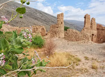 Tanuf Castle Ruins | أطلال حصن تنوف