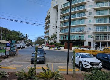 costa-rica/tamarindo/landmark/plaza-tamarindo