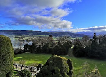 united-kingdom/powys/attraction/national-trust-powis-castle-and-garden-2