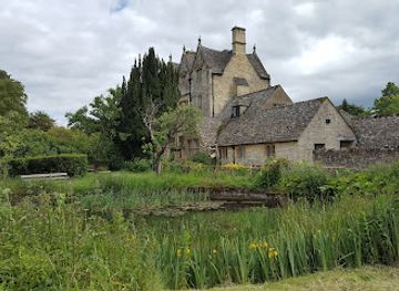 united-kingdom/gloucestershire/landmark/whittington-court
