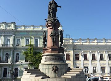ukraine/odessa-region/landmark/sailor-s-wife